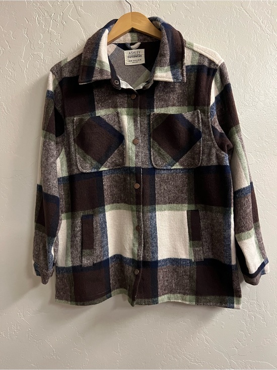 Ashley By 26 International Tops - Ashley By 26 International Plaid Shirt Jacket in Navy, Brown & Cream